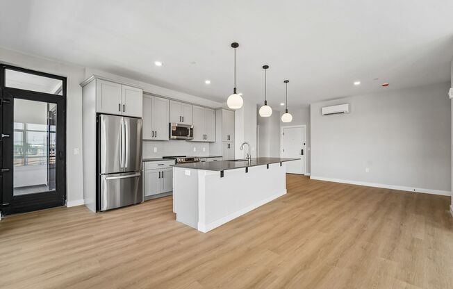 2 beds, 2 baths, 1,358 sqft, $3,852, Unit 1302