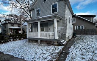 3 beds, 1 bath, $1,300