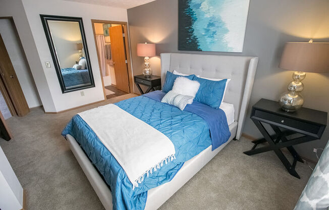 Gorgeous Bedroom at Perimeter Lakes Apartments, Dublin
