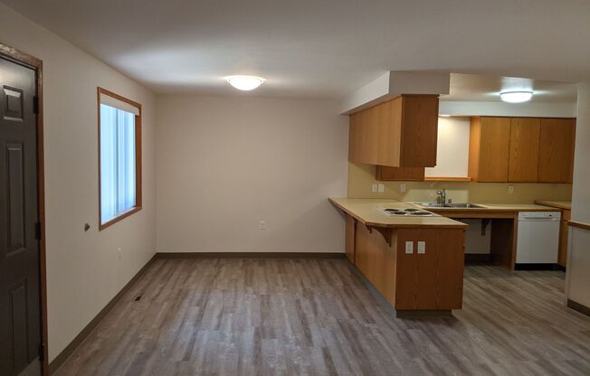 2700/2702 E. 32nd Street