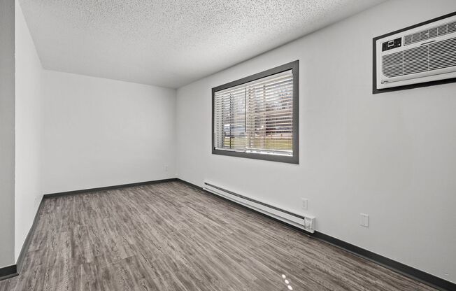 1 bed, 1 bath, 575 sqft, $825, Unit 01-002