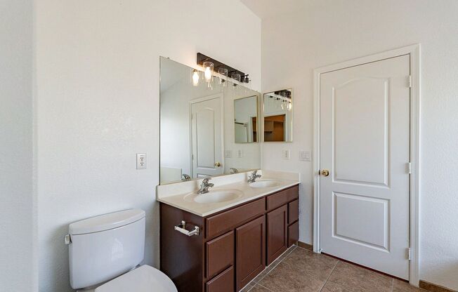 4 beds, 2.5 baths, $3,375