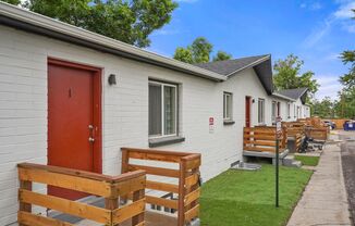 982 S Sheridan – Renovated Apartments in Denver with Modern Upgrades!