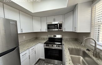 3305 CAMELOT DR