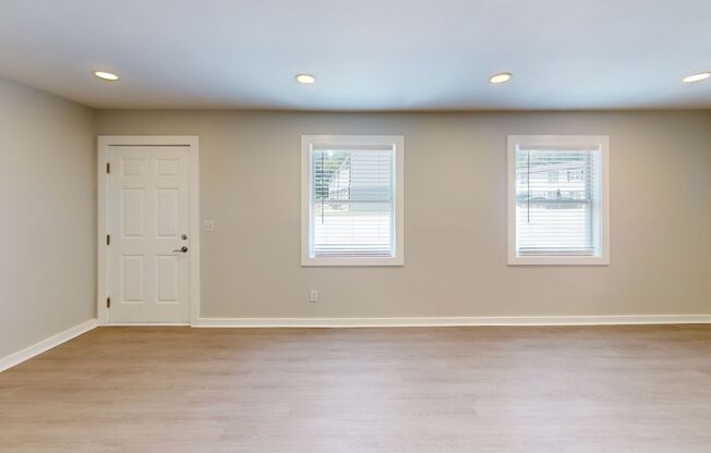 3 beds, 2.5 baths, 1,600 sqft, $1,550, Unit F6