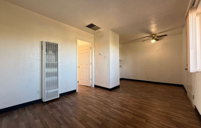 1 bed, 1 bath, 500 sqft, $795, Unit Unit 42