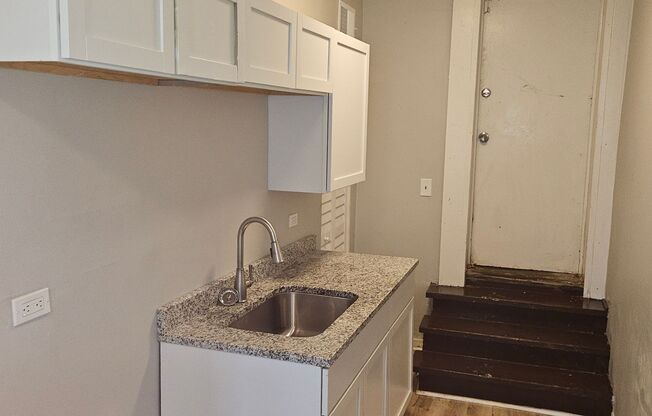 1430 S Kenneth Ave - 1430-3E