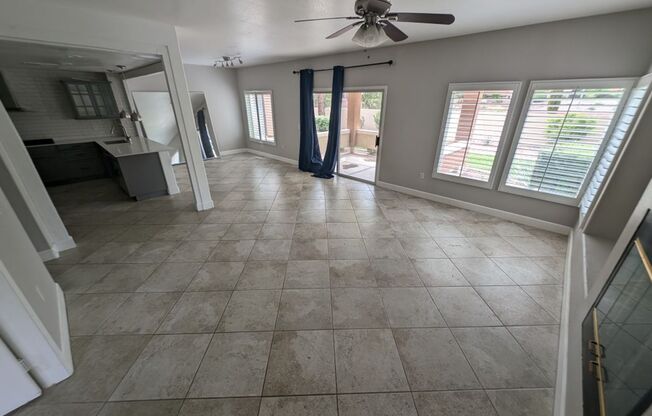 821 GLACIER PEAK LN #103