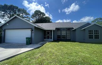 3BR/ 2 BA Culdesac Home In Port St Lucie