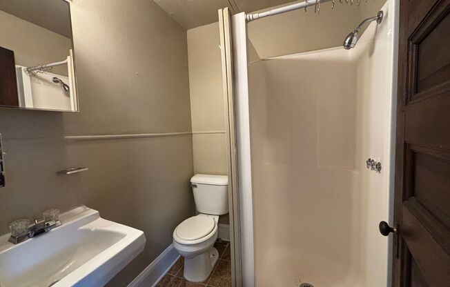 1 bed, 1 bath, 389 sqft, $899, Unit 7
