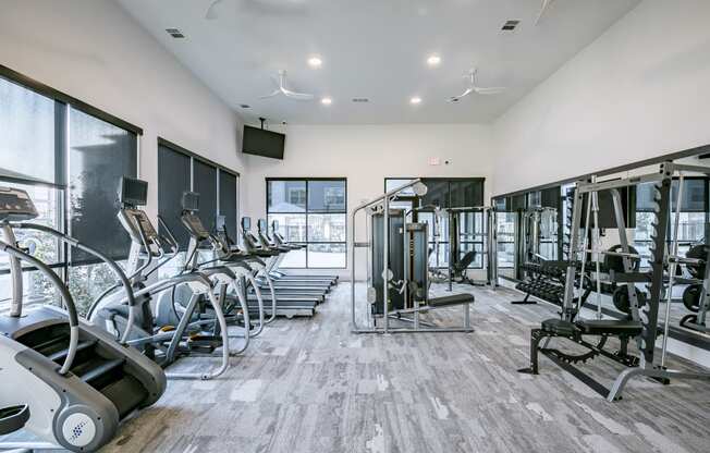 Fitness Center at Cue Luxury Apartments, Texas, 77433