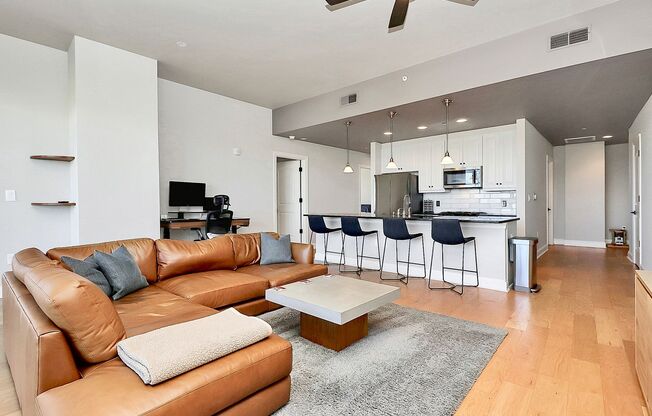 Spectacular 7th floor corner unit condo in Royal Court!