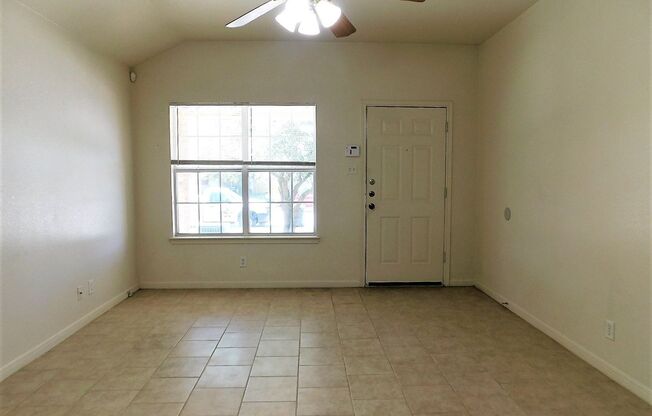 3 beds, 2 baths, 1,290 sqft, $1,150