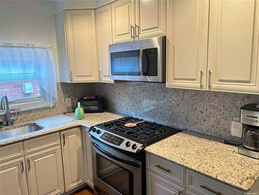 1 bed, 1 bath, $2,100