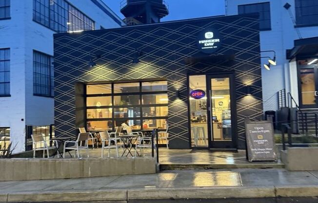 Studio, 1 bath, 456 sqft, $1,295, Unit 1105