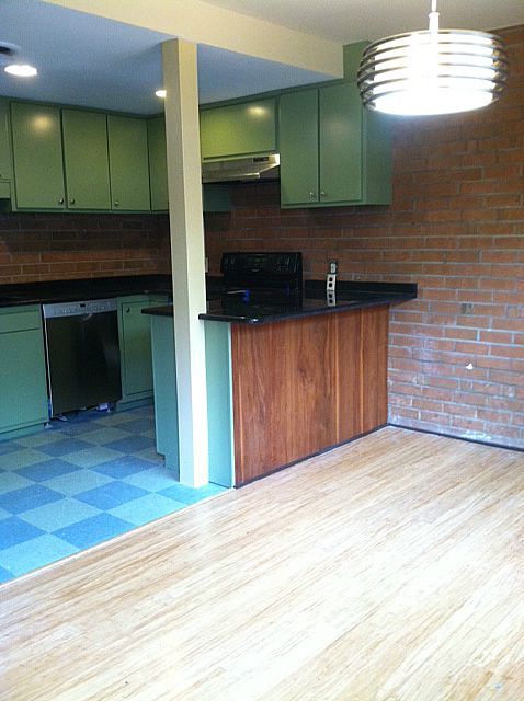 914 Monmouth Ave Apt 3 - Available Now! 1 month free special