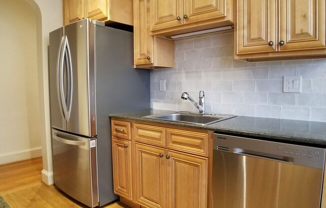 1 bed, 1 bath, 725 sqft, $1,350, Unit Apt. 5M