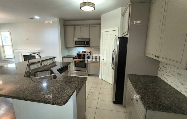 1778 MAPLE WALK CIR SW