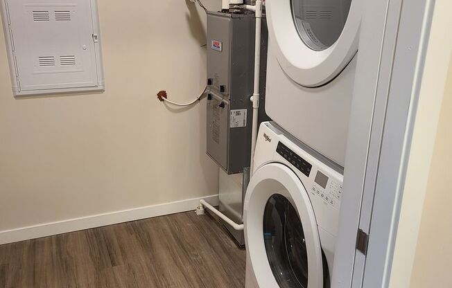 2 beds, 2 baths, 1,130 sqft, $1,825, Unit 206