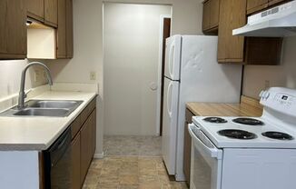 Wheaten Place (10919 Cottonwood Lane)