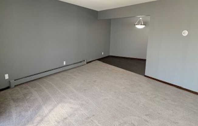 2 beds, 1 bath, 1,155 sqft, $1,530, Unit 171