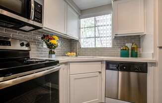 Village at Lakewood, Phoenix, Arizona photo of kitchen