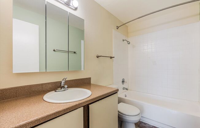 1 bed, 1 bath, 770 sqft, $1,325, Unit 58