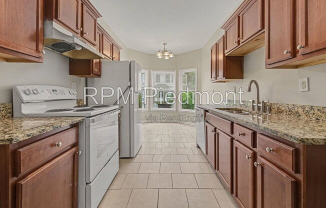 739 PRINCE PL
