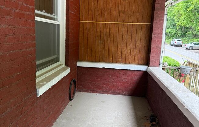Newly Remodeled 2-Bedroom Townhouse