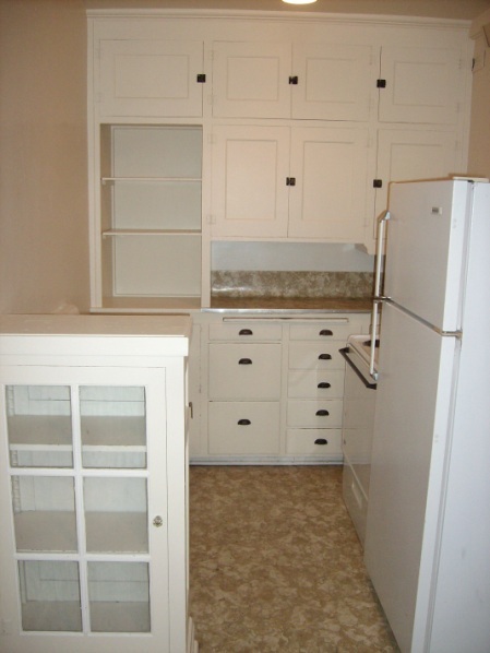 Studio, 1 bath, 465 sqft, $950, Unit 108