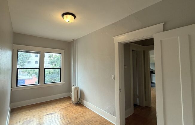 1 bed, 1 bath, 487 sqft, $1,200, Unit 305