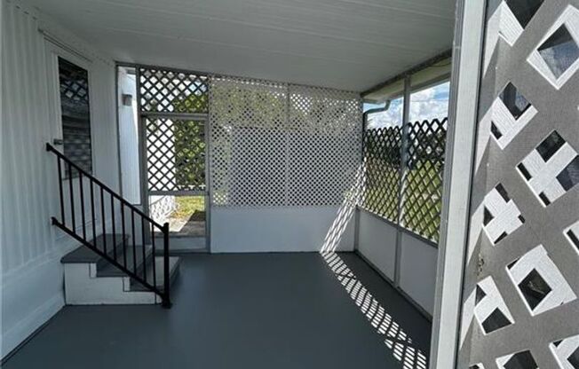 Imperial Harbor Home - First Month Rent FREE!