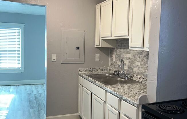 1 bed, 1 bath, 480 sqft, $1,175, Unit 201 Unit #2