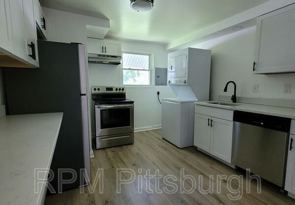 546 OLD FRANKSTOWN RD