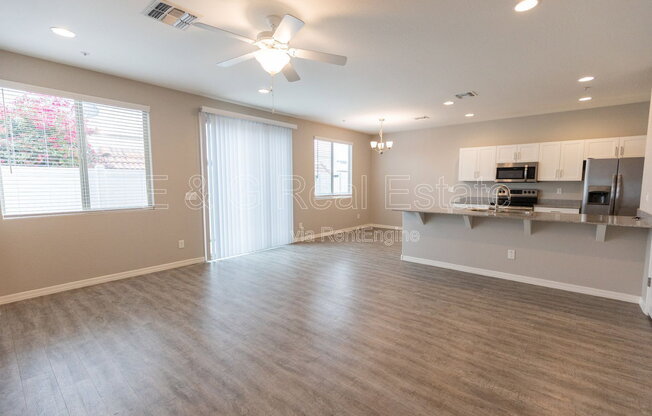 2950 N 38 ST