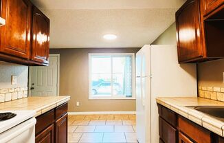 2 beds, 1 bath, 830 sqft, $1,315, Unit N-141