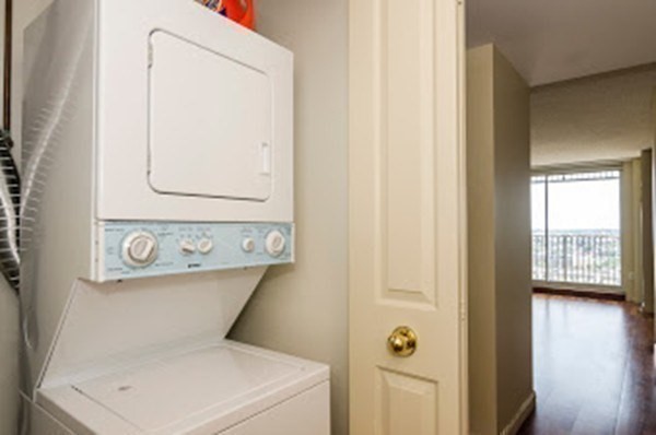 1 bed, 1 bath, 663 sqft, $3,200, Unit 2128