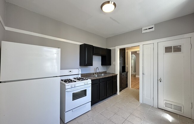 7930 KINGSTON