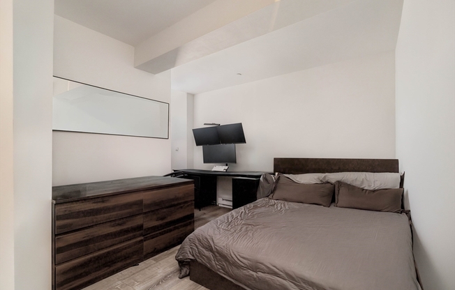 2 beds, 1 bath, 537 sqft, $3,925, Unit B