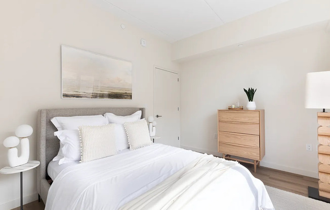 1 bed, 1 bath, $3,589, Unit 303