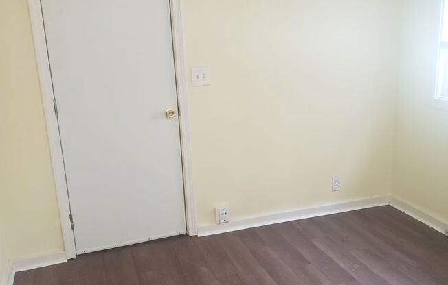 1 bed, 1 bath, $1,900