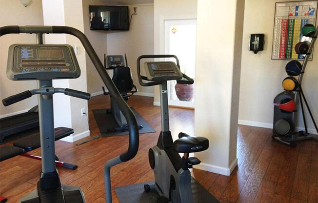 You will like the well-equipped fitness center at Providence Pointe