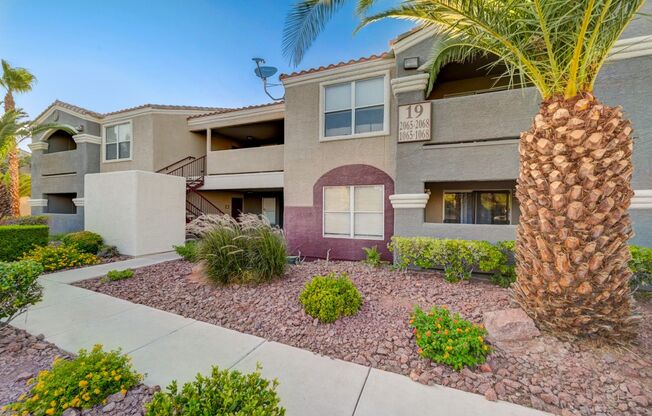 Charming 3 Bedroom Upstairs Condo in a Gated Community!