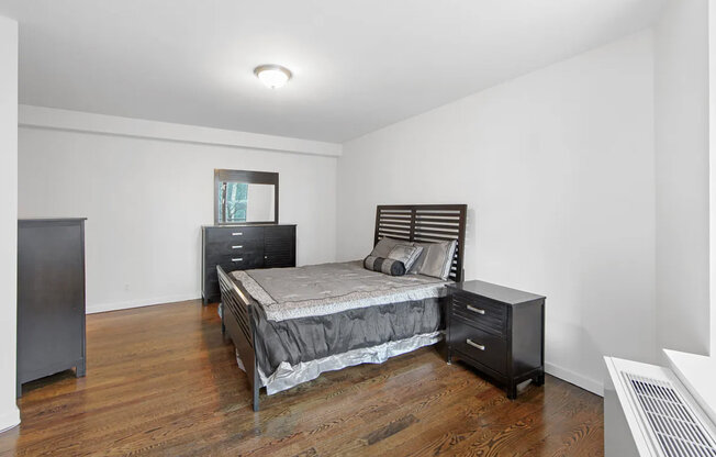 2833 OCEAN PKWY