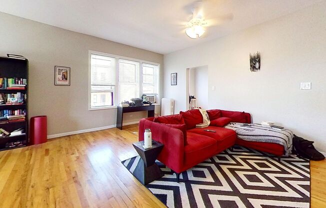 1 bed, 1 bath, 800 sqft, $2,250, Unit 1337 3B