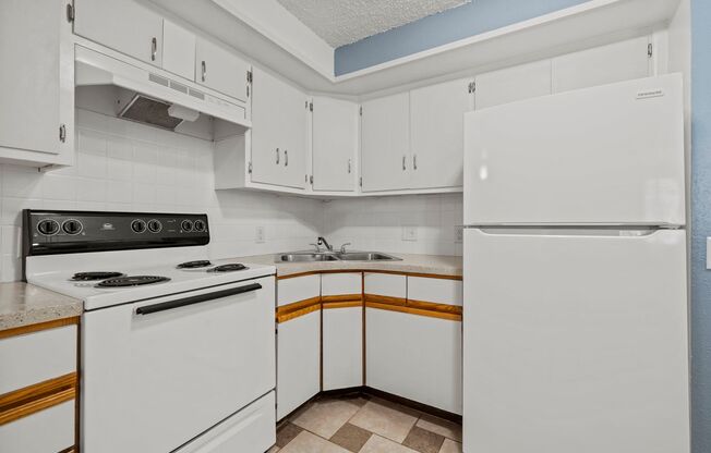 Studio, 1 bath, 500 sqft, $1,200, Unit 07