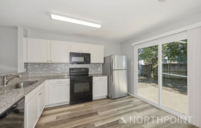 3075 SAINT NICHOLAS DR