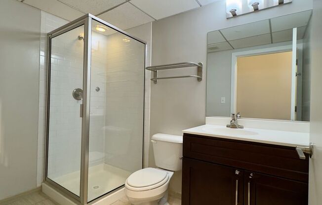 2 beds, 2 baths, 930 sqft, $2,000, Unit HA-802