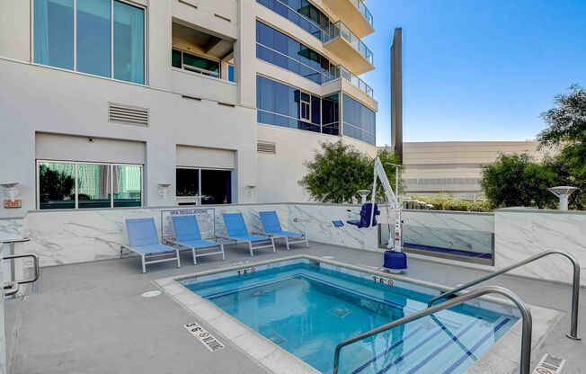 2 beds, 2 baths, $2,450, Unit # 2407