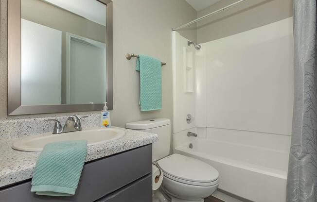 2 beds, 1 bath, 860 sqft, $1,419